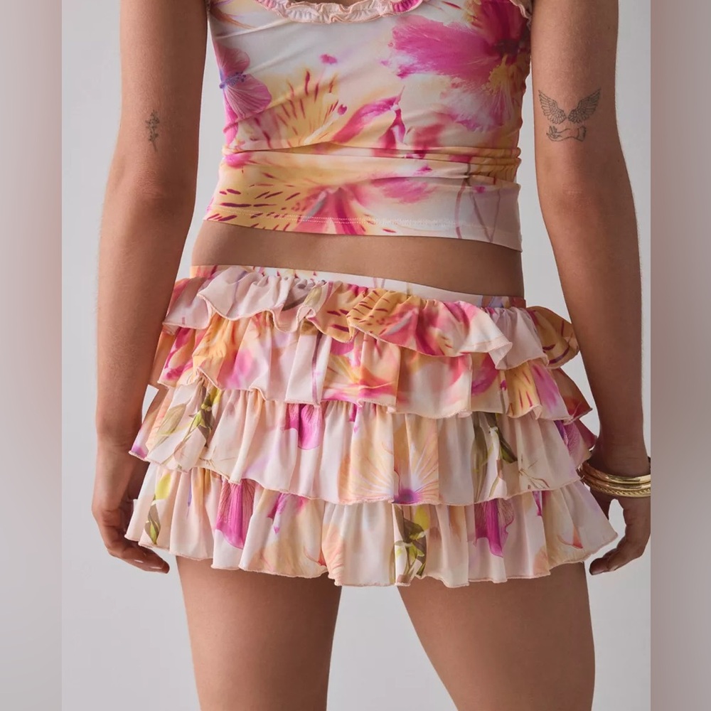 Urban Outfitters Ruffle Trim Floral Skort NWT - Picture 4 of 7